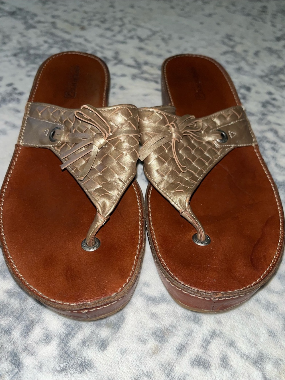 Women's Sperry Top-Sider Slide Flip Flops Size 9 Bronze Woven Leather EUC